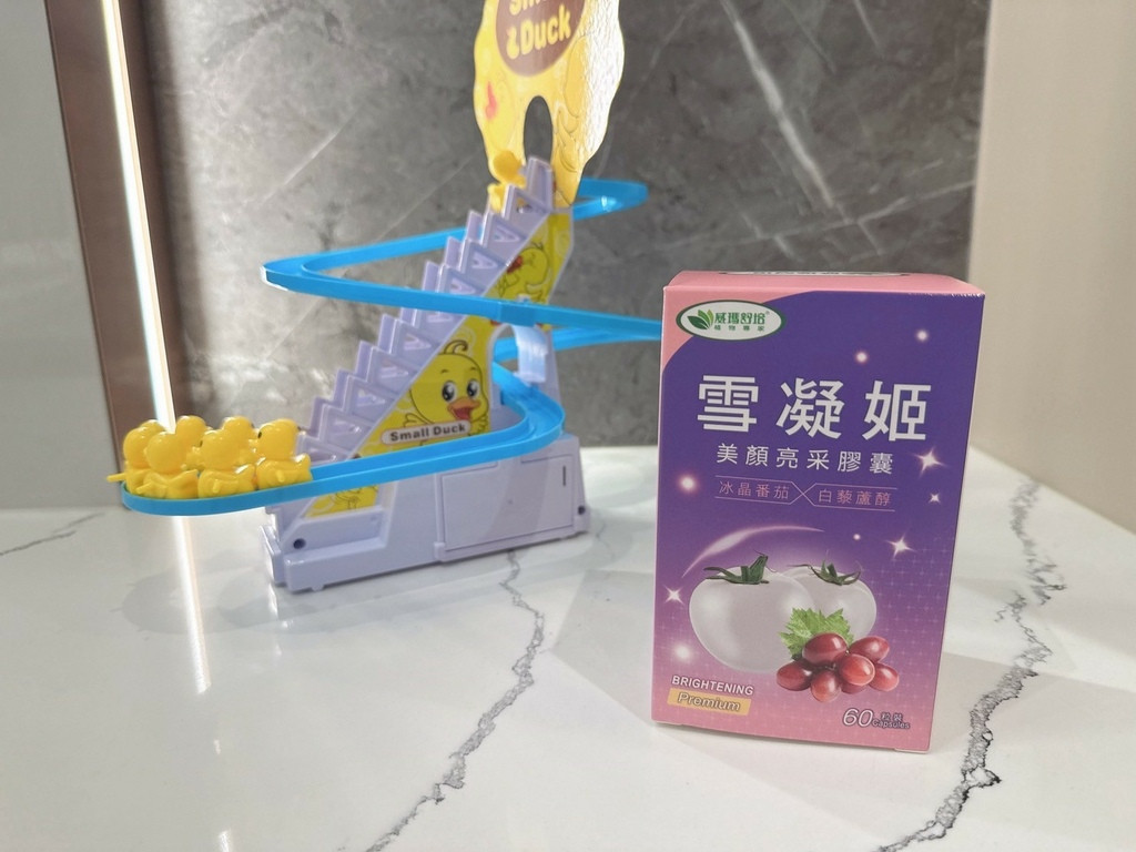LINE_ALBUM_威瑪舒培 雪凝姬美顏亮采膠囊_250526_1.jpg