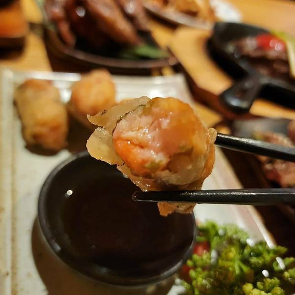 【東區居酒屋】：串燒、刺身、生食、調酒放題喝到飽，日式風情一次滿足！玖酒井食事町 (12).jpg