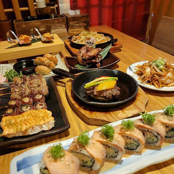 【東區居酒屋】：串燒、刺身、生食、調酒放題喝到飽，日式風情一次滿足！玖酒井食事町 (15).jpg