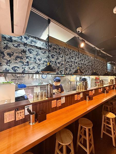 「內湖拉麵推薦」湯一筋拉麵，737巷隱藏版人氣美食，濃郁雞豚