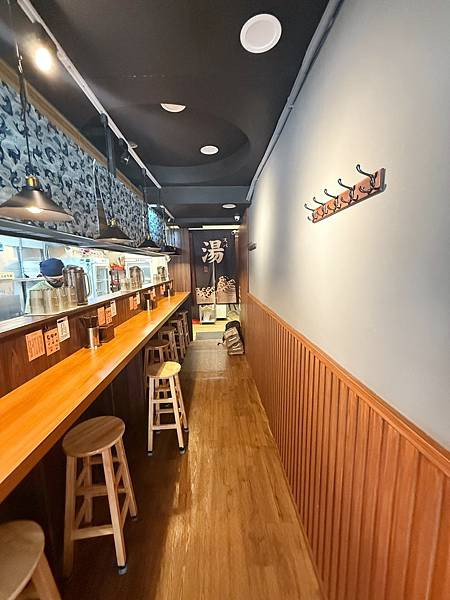 「內湖拉麵推薦」湯一筋拉麵，737巷隱藏版人氣美食，濃郁雞豚