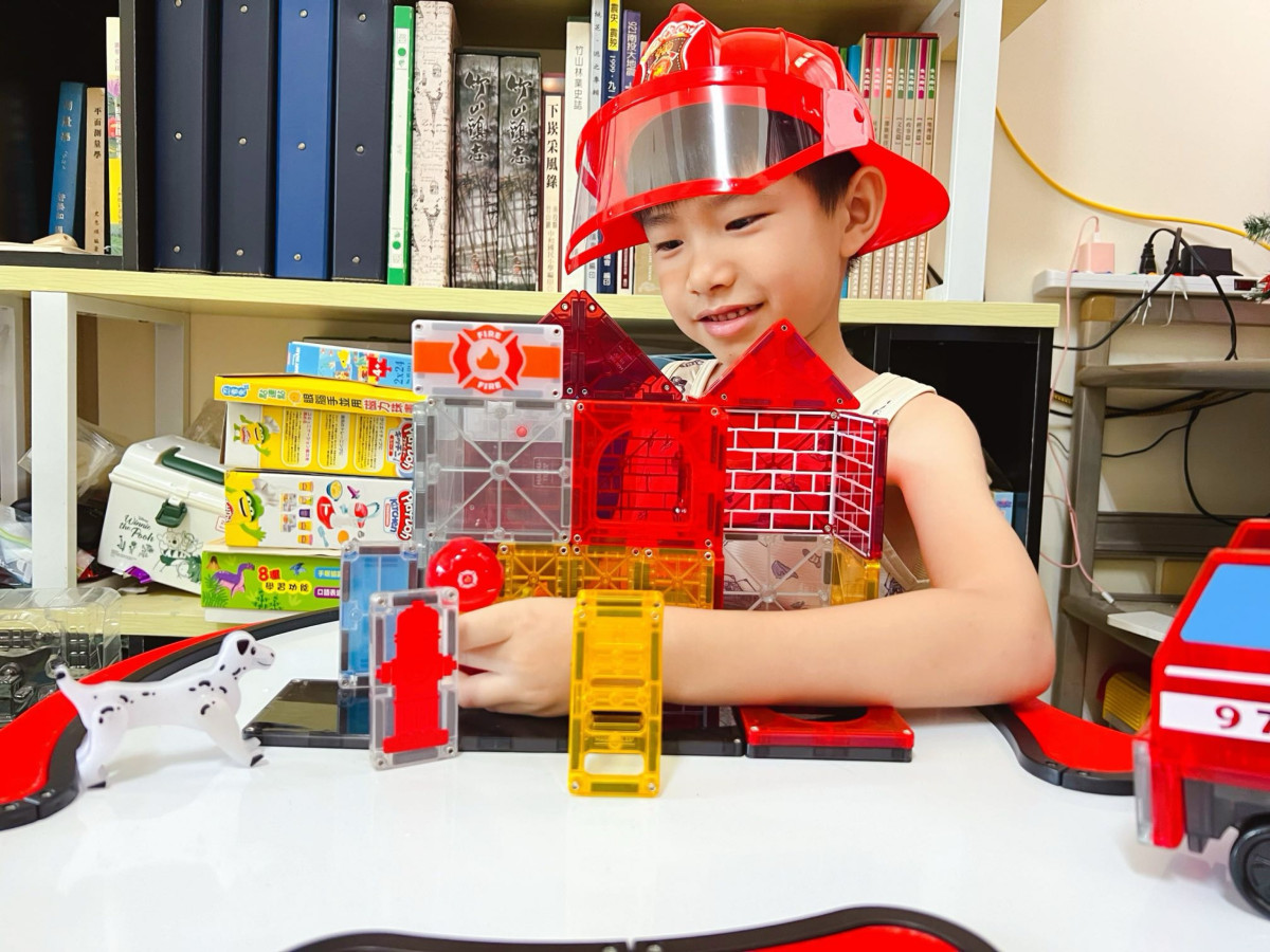 【親子STEAM玩具推薦】Magna-Tiles®Combo