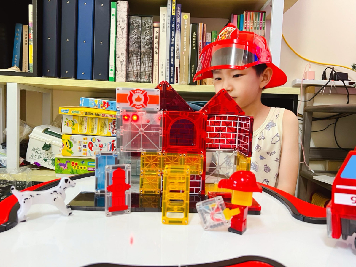 【親子STEAM玩具推薦】Magna-Tiles®Combo