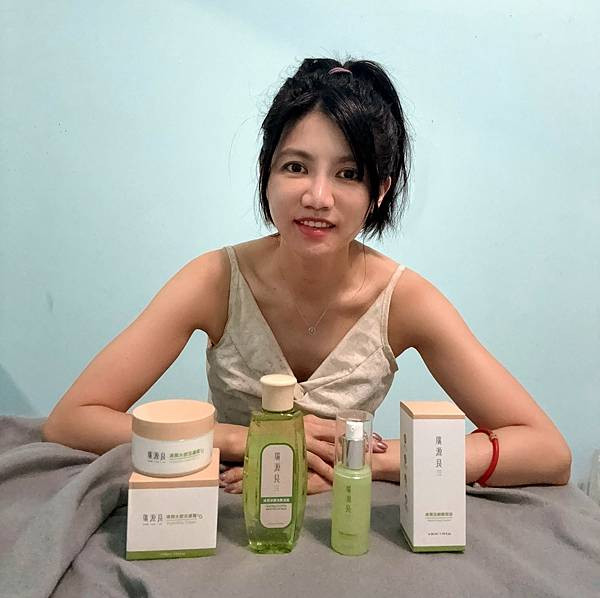 「美妝」廣源良清潤調理系列，油肌必備台灣製洗面露推薦，夏日清爽保養秘訣！台灣國民品牌「廣源良」女神必備！