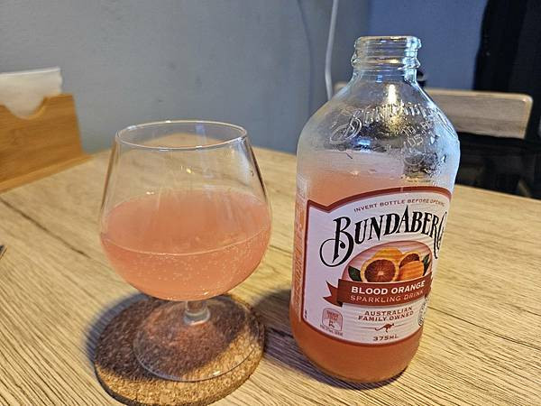 桃園龜山｜龜啤王ｘ后街土狗 熱狗堡精釀吧 Craftbeer
