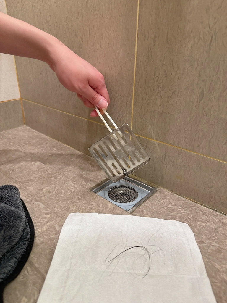 LINE_ALBUM_火雞夾 Turkey Tweezer(浴室萬用清潔夾)_251016_14.jpg