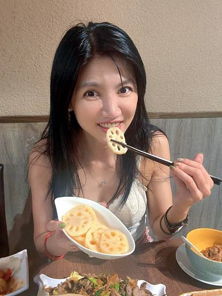 松山美食【台北食記】大烹小饌-福客粥：清粥小菜也能頂級享受！