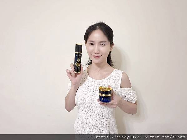 [保養]KORENA珂蕾娜【璀璨時空魚子松露極致金萃精華+璀璨時空魚子松露金萃永恆晚霜】Cindy開箱