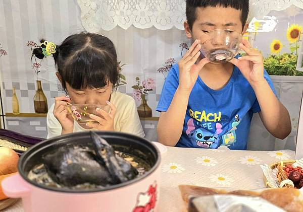 體驗｜「小朋友也無法抵擋的美味湯頭【愛上新鮮x 吳秉承主廚】