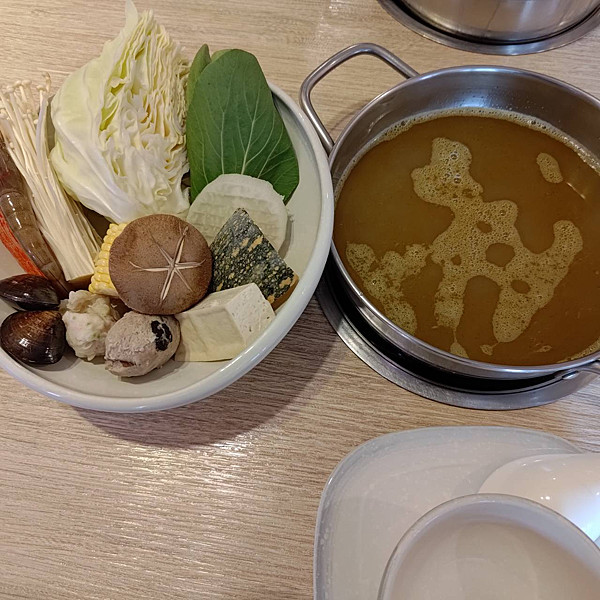 【基隆火鍋推薦】罌粟花精緻鍋物｜高CP值個人鍋套餐，前菜到甜