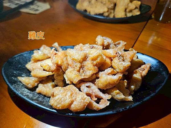 雞老闆桶仔雞｜士林夜市必吃炭火烤雞＋串燒＋炸物，15年老店的