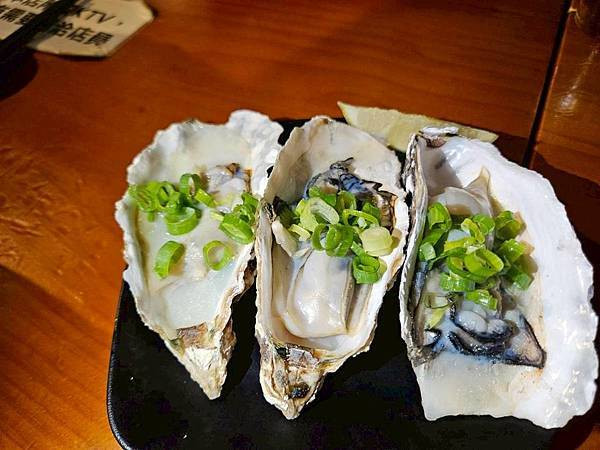 雞老闆桶仔雞｜士林夜市必吃炭火烤雞＋串燒＋炸物，15年老店的