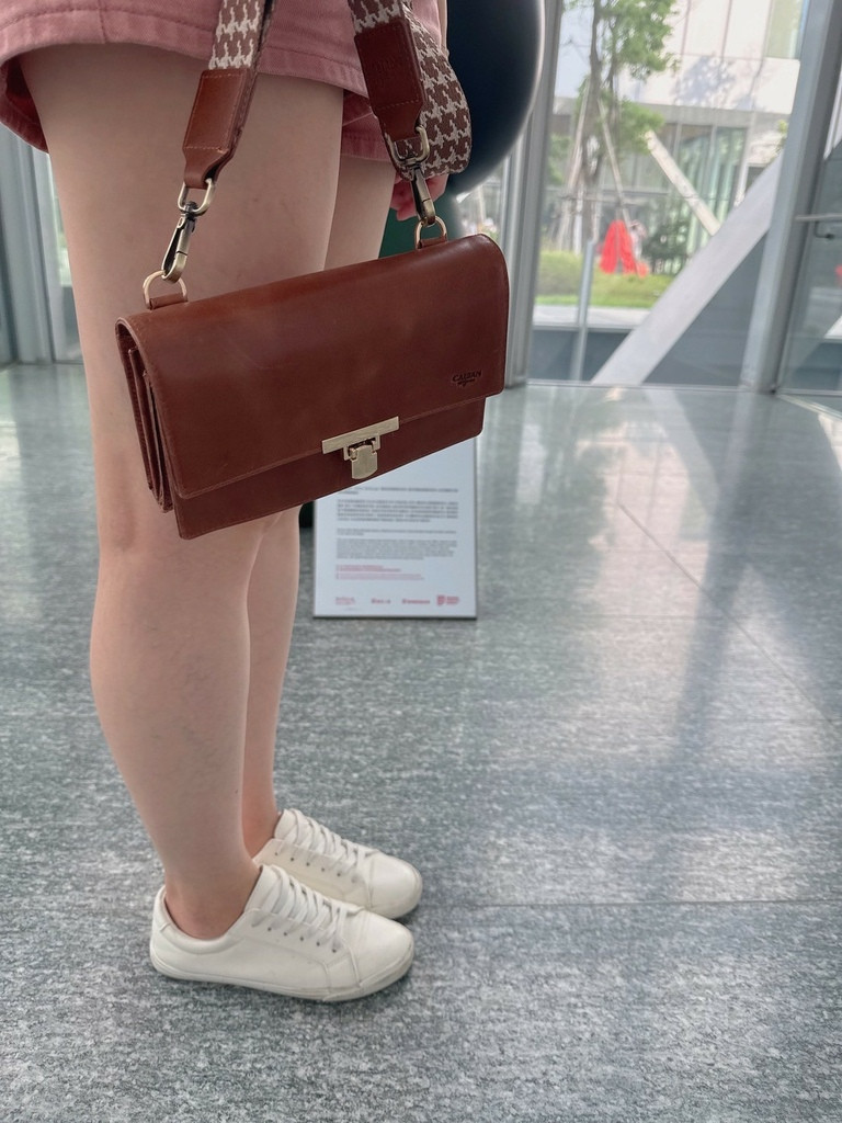 【輕鬆自在的出門伴侶】小巧卻一點也不廢~媽媽也需要背少女包! 【輕鬆自在的出門伴侶】小巧卻一點也不廢~媽媽也需要背少女包!