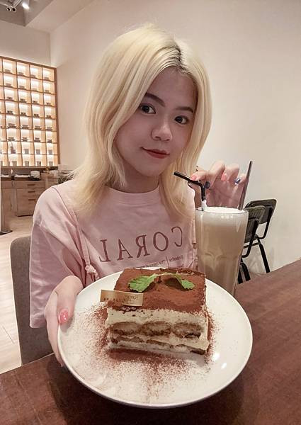 【台北咖啡廳】波赫士領地精品咖啡館，螞蟻人最愛的提拉米蘇，甜