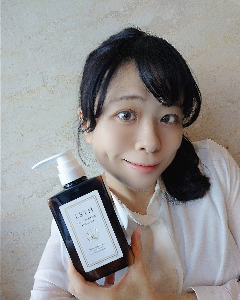 【美髮推薦】ESTH 恩絲 泥萃淨養SPA洗髮精｜油性頭皮、