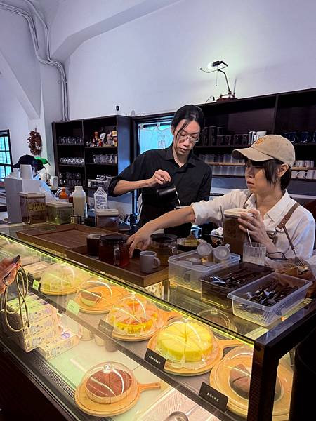 【台北咖啡廳】中山堂4F劇場咖啡-中正區午後甜點與咖啡的療癒