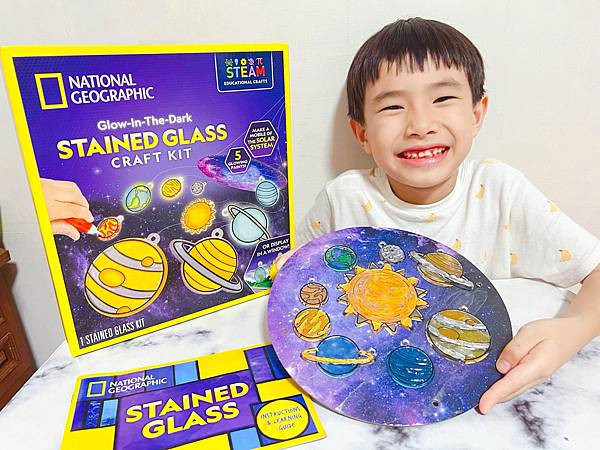 【親子STEAM手作推薦】National Geographic太陽系夢幻夜光彩繪套組一起打造屬於孩子的夢幻太陽系