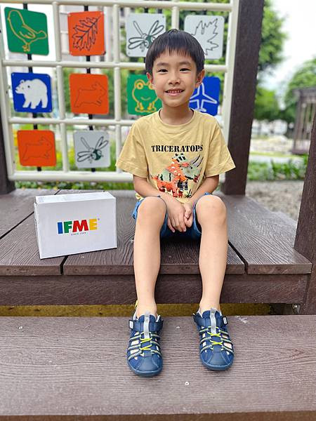 孩子夏天鞋子怎麼挑？我們選了這雙不悶腳的IFME水涼鞋