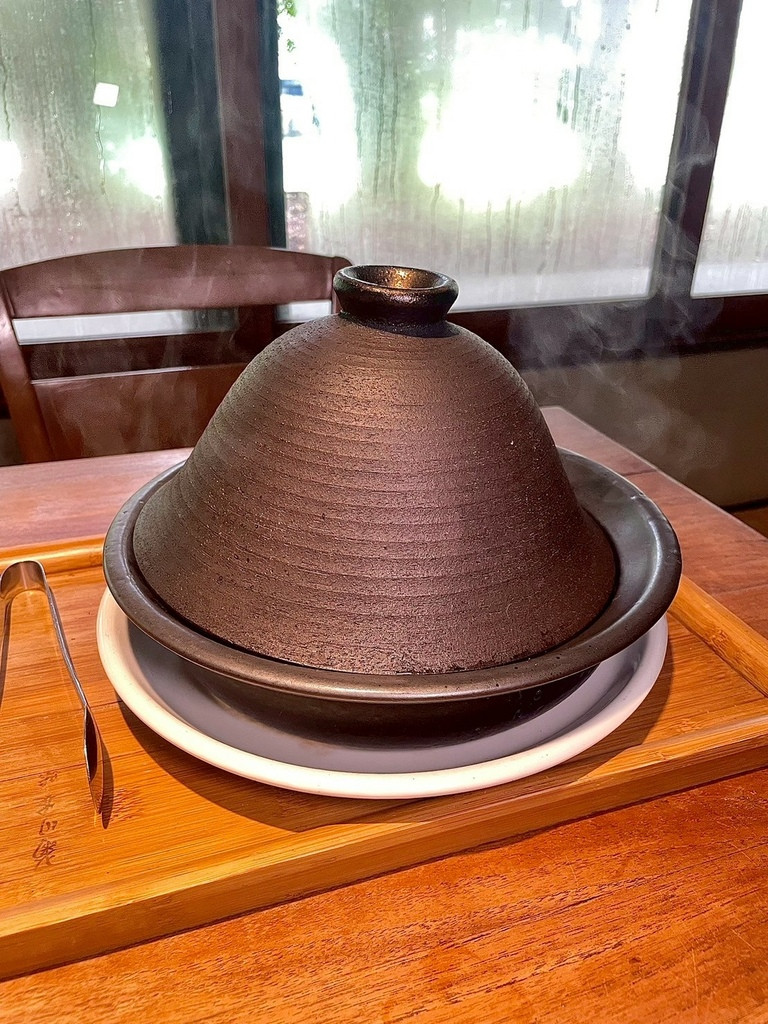 食記★名流水岸｜新北新店烏來日式景觀餐廳x森林系玻璃屋，享受