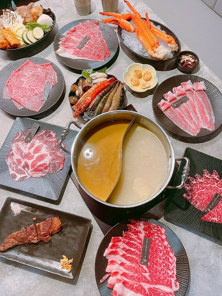 食記★涮武鶴和牛鍋物-春日旗艦店｜桃園新開幕和牛、帝王蟹吃到