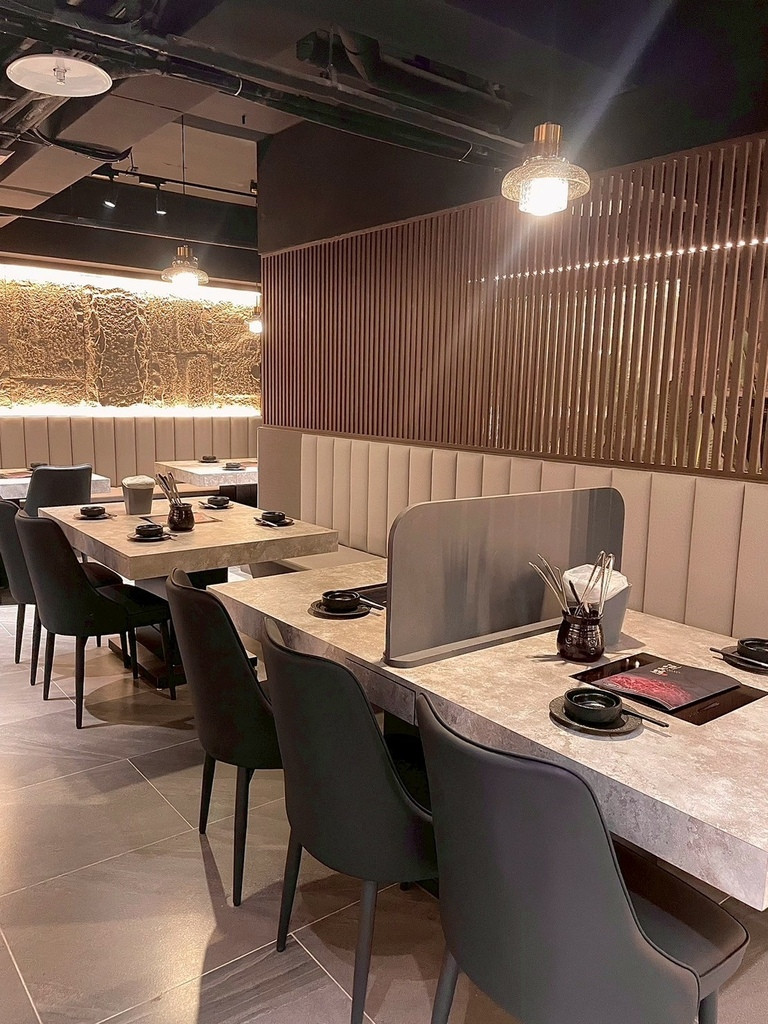 食記★涮武鶴和牛鍋物-春日旗艦店｜桃園新開幕和牛、帝王蟹吃到