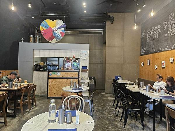 信義區隱藏版義式餐廳｜想吃義大利麵、燉飯、炸物 ？來米家廚房